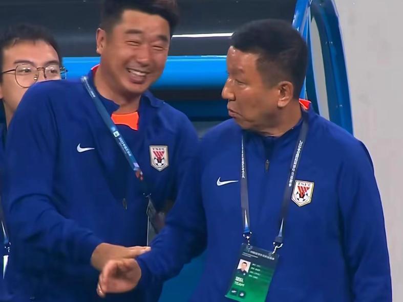 欧冠官方直播平台-一个坑绊倒泰山多次！熬走老崔 解约洛佩斯陷僵局 你支持追责吗？