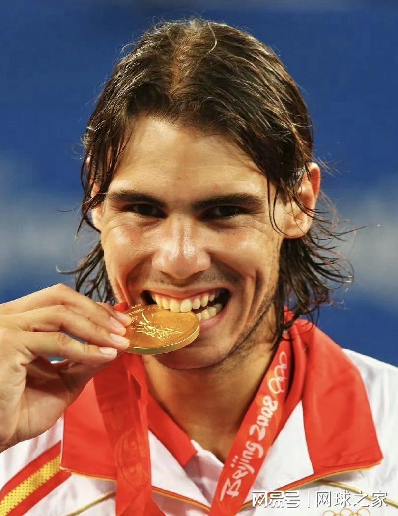 欧冠直播下载-四十多年仅七人做到：生涯最后一冠，竟是大满贯