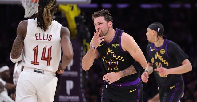 欧冠直播下载-东契奇复出42+12喜迎15000分里程碑 湖人主场轻取骑士