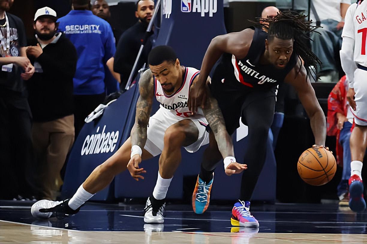 欧冠直播下载-个人表现已经非常出色了，但快船锋线大将并没有得到基本的支持？