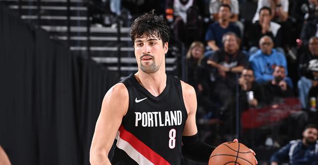 欧冠手机直播-霍勒迪30+6阿夫迪亚28+11+8 开拓者客场战胜快船